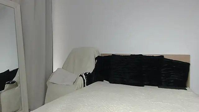 Layla23a Chat XXX in diretta