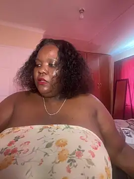 Michyboldy Adlı Modelin Canlı XXX Sohbeti