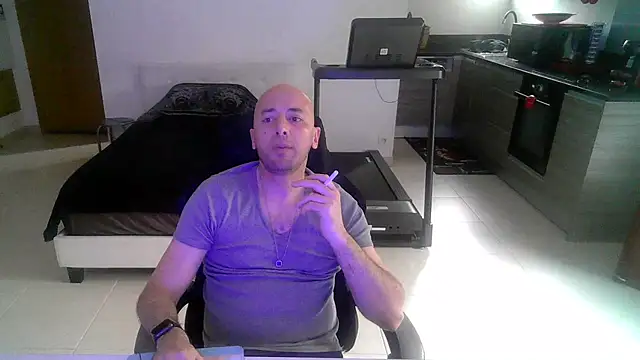 ALi_084 webkamerás műsora