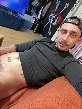 Piratee666 Show in webcam