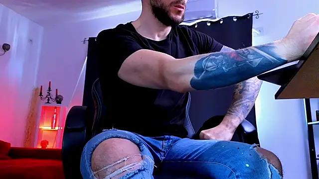 MightyAaron66 Chat XXX live