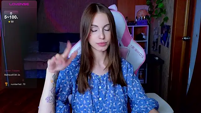 Онлайн чат XXX EdelineMaher