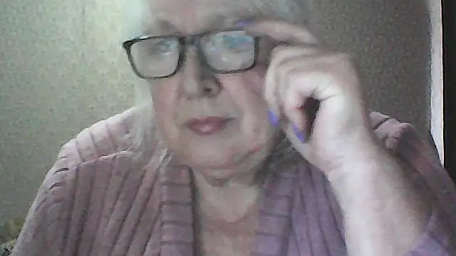 Alexia64231's Webcam Show