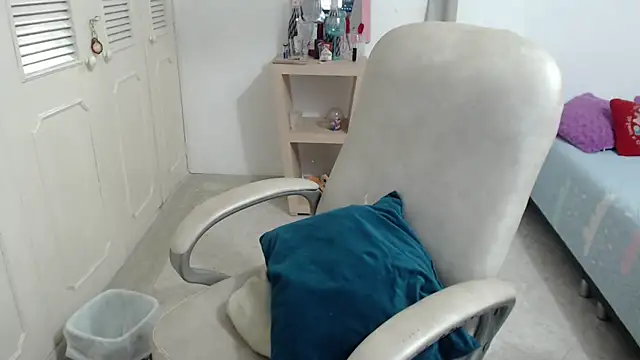 leonela_69 – Live XXX-chat