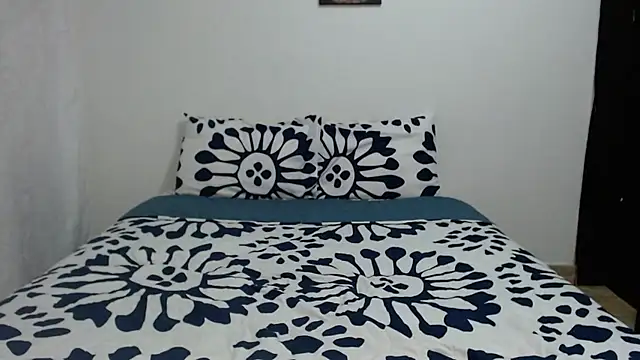 Zoriz69's Live XXX Chat