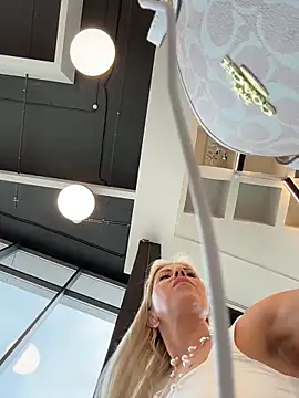 LisaMurr's Live XXX Chat