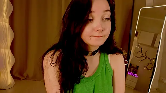 KaraNeaglen Live XXX chat