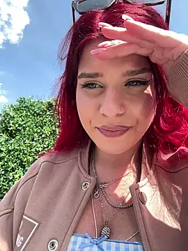 RiriRoseeyのライブXXXチャット