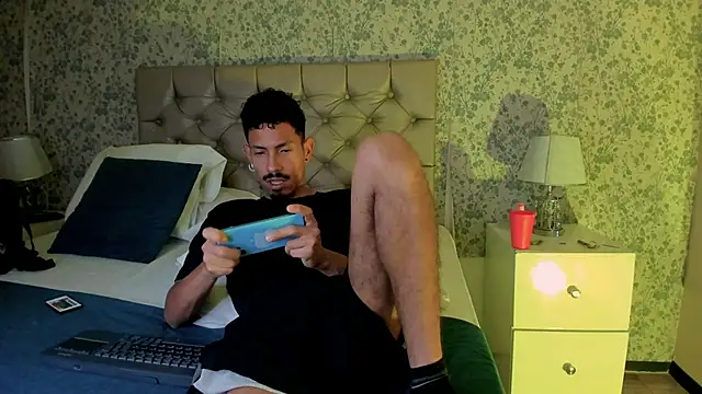 NoaahTylor 라이브 XXX 채팅