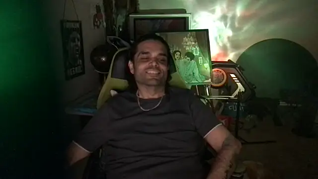 KungFuPanda001 Chat XXX in diretta