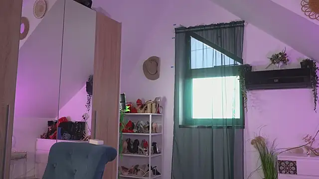 Amaliamour's Webcam Show