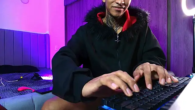 im_Usuga Chat XXX live