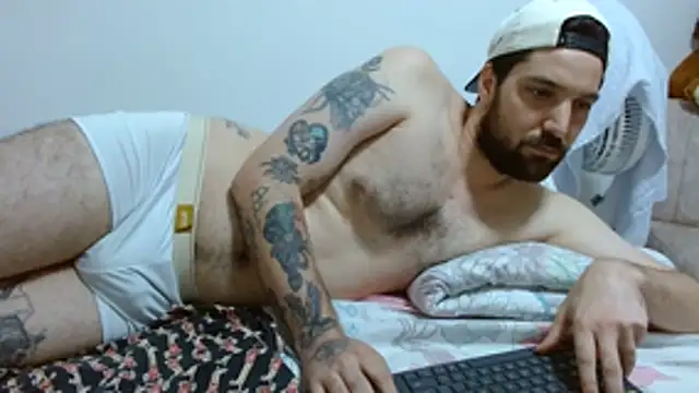 jmmy_cb Show in webcam