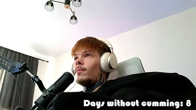 Онлайн чат XXX DENIS_HERE