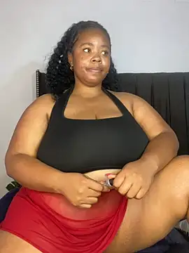 Chat XXX en directo de LunaCovenn