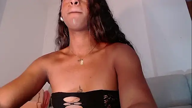 camil_sexx1 在線直播表演