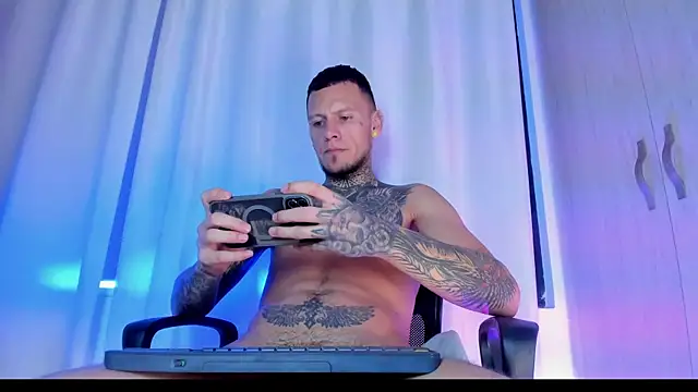 Kings_Ultimate Webcam show