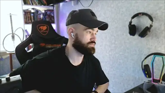 _Mostly_'s Live XXX Chat