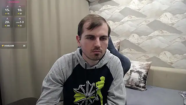 SerzhKorol1: διαδικτυακό σόου στη ν κάμερα