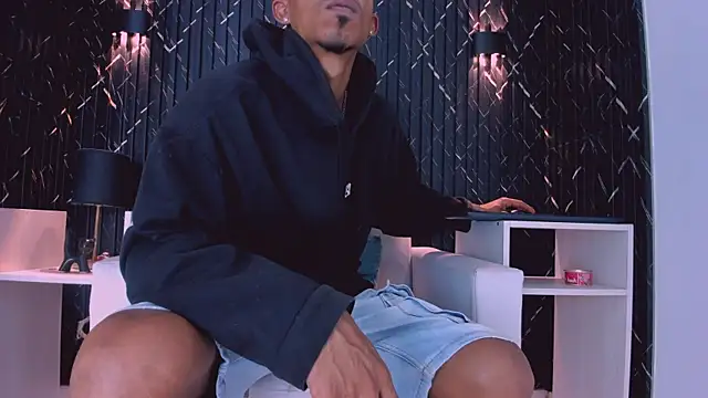 Gregory_Sforzaのウェブカメラショー