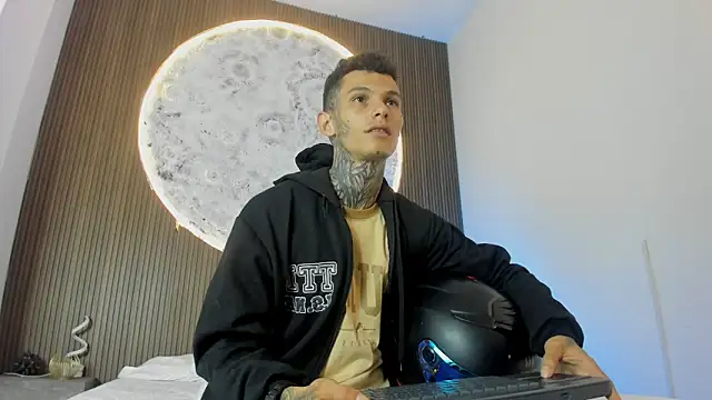 Paulo_527 Webcam-Show