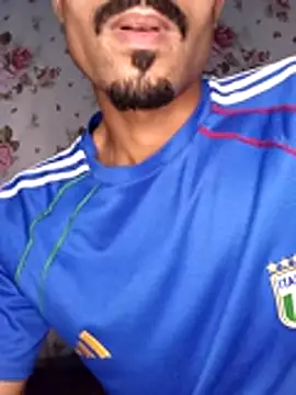 Show modela Kmali5465 na web-kameri