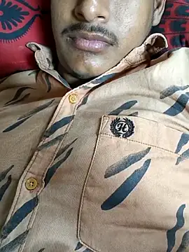 Show modela mmnnnnnhh na web-kameri