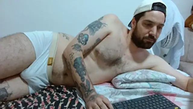 jmmy_cb: διαδικτυακό σόου στην κάμερα