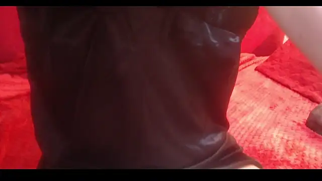 IvyBlueFabray Adlı Modelin Canlı XXX Sohbeti