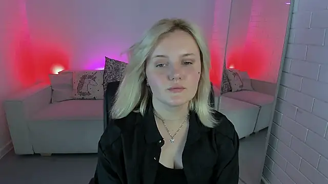 KathyBriggs: онлайн-секс-чат