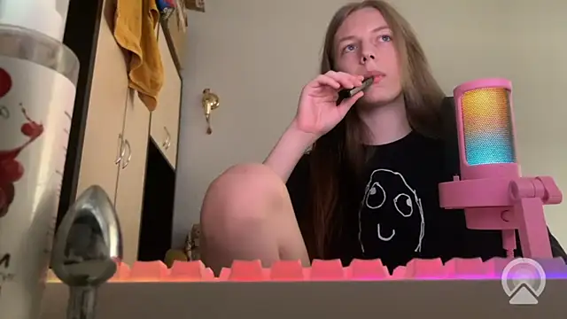 britneylovely webcam show