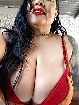 kittyhotass1's Webcam Show