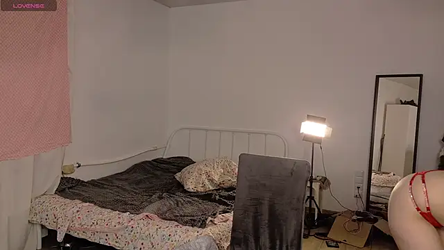 KikiMoor's Live XXX Chat