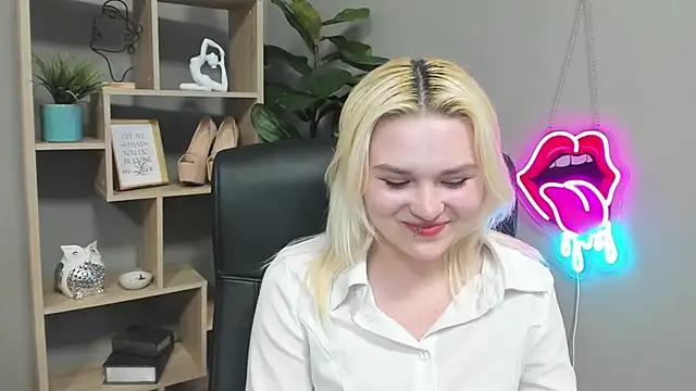 SweetLilyxo's Live XXX Chat