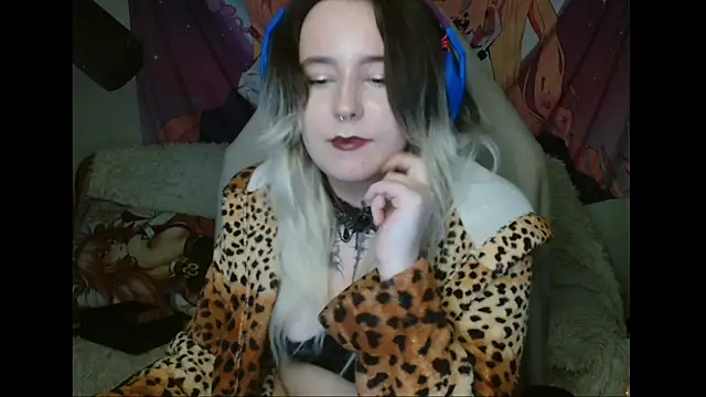 mirabite_'s Live XXX Chat