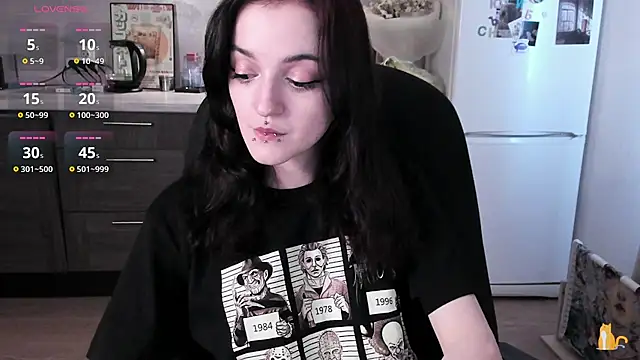 linaa__tyaan's Live XXX Chat