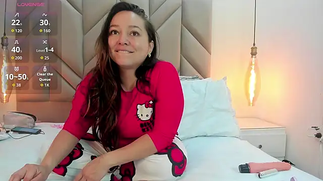 SabrinaVantress' Webcam Show