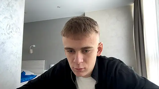 SoloFuryn Live XXX chat