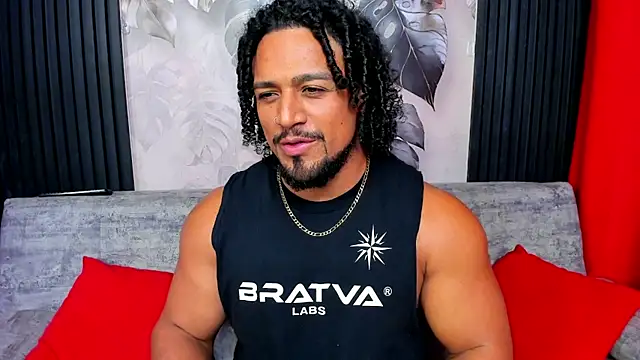 Chatroom XXX en direct de MikeEstevess