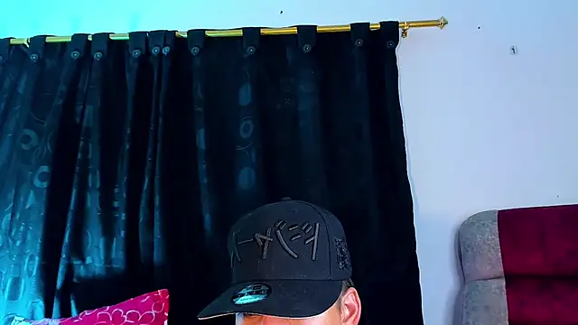 Aless_biggn Webbikameraesitys