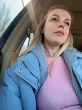 Živý XXX chat HarrietDart