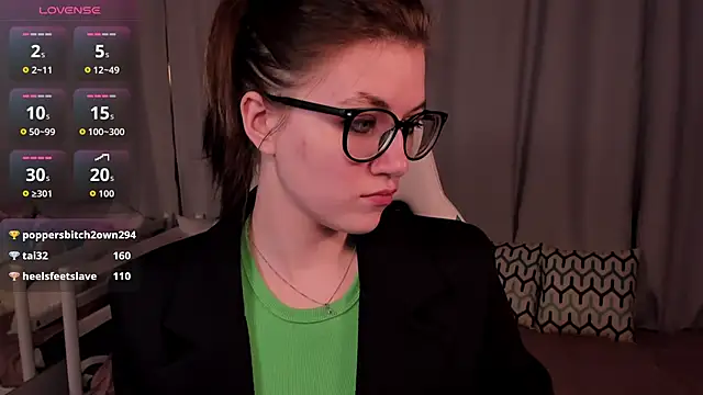 CathyAdams 即時 XXX 聊天