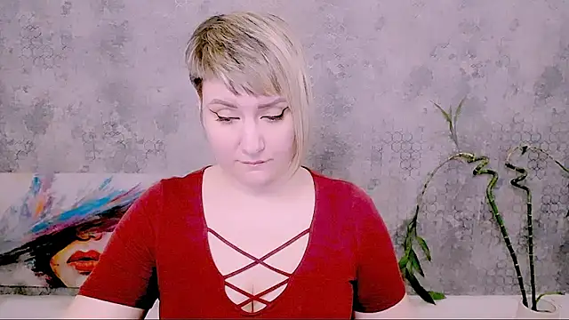 Djullia's Live XXX Chat