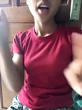 Hoa-tuylip Adlı Modelin Canlı XXX Sohbeti