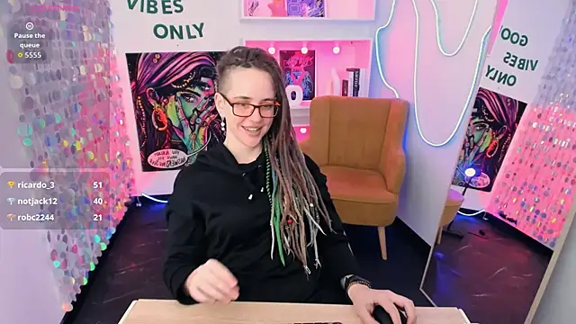 LisaFoxy_y Obrolan Langsung XXX