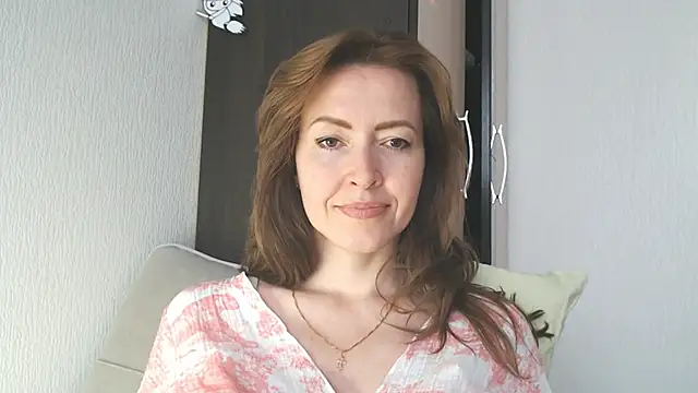 NicoleEunice87 Adlı Modelin Canlı XXX Sohbeti