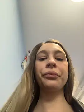 SashaCatt Adlı Modelin Web Kamerası Şovu