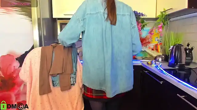 XXX chat uživo modela TayanaJons