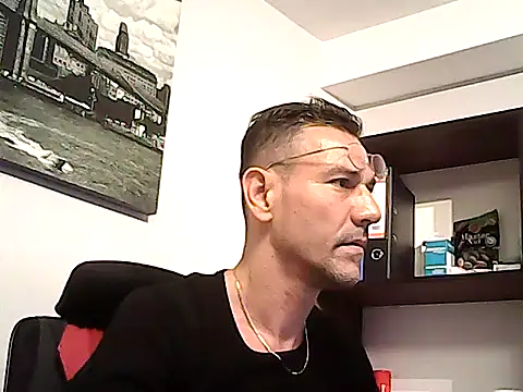 mastercharisma35's Webcam Show