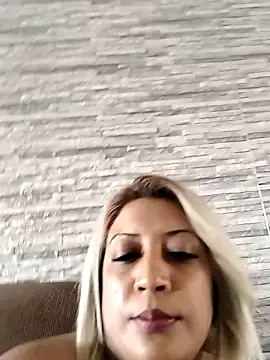 IndianLara's Live XXX Chat